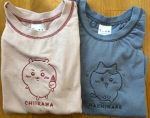 ちいかわとハチワレのTシャツ