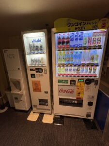 自動販売機と製氷機
