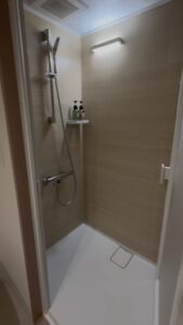 シャワーブース