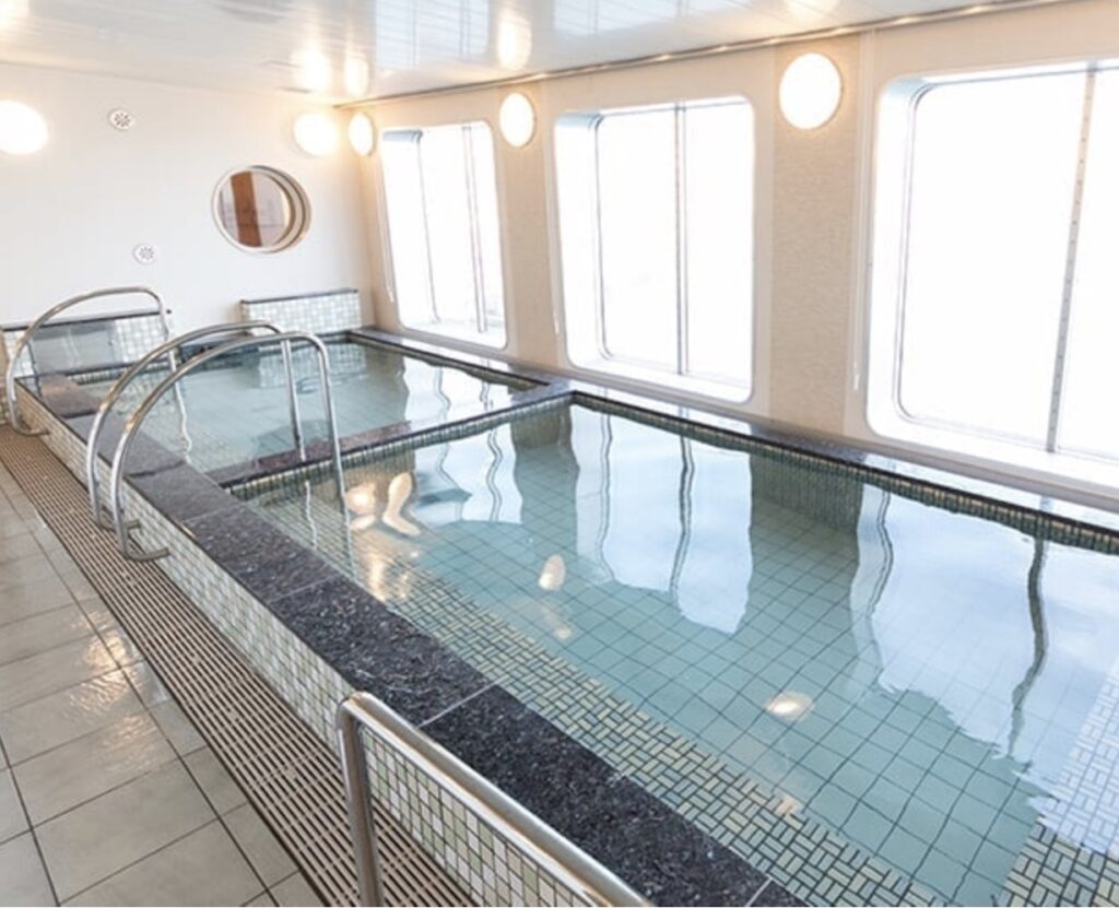 展望浴場（出典：商船三井さんふらわあ公式サイト）