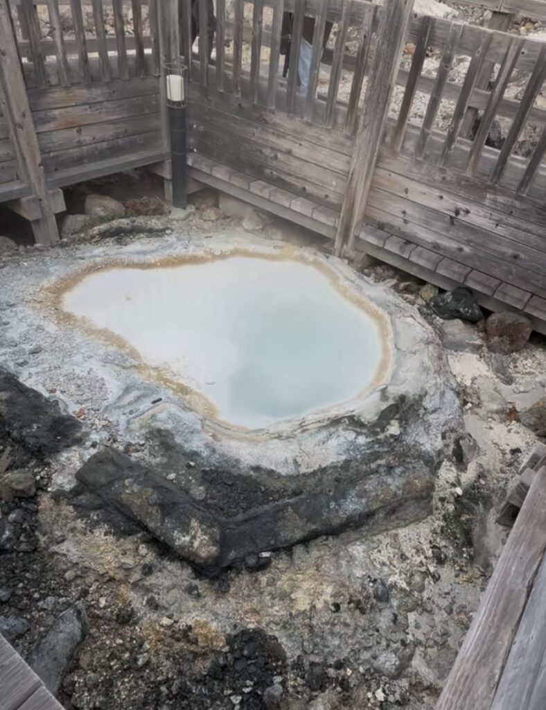 鉄泉池（登別地獄谷）