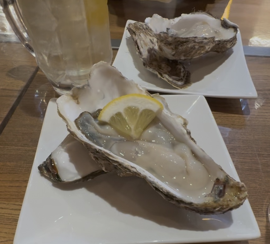 生牡蠣(温泉市場)