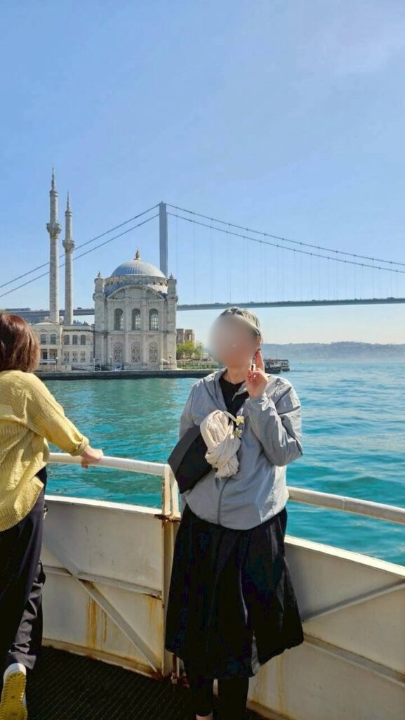 オルタキョイ・モスクと第一ボスポラス大橋
