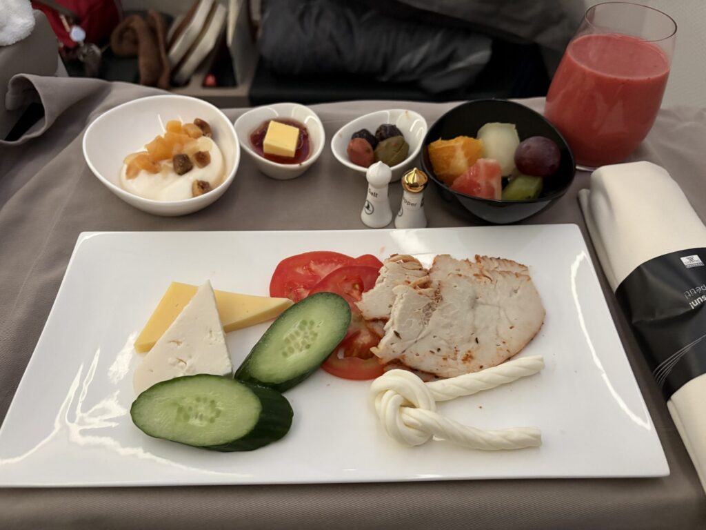 朝食プレート(ターキッシュエアラインズ ビジネスクラス)